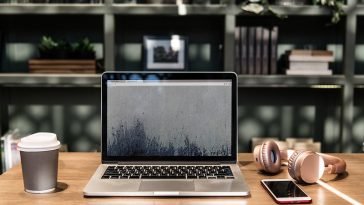 4 Lessons Every Corporation Can Learn from Digital Nomads